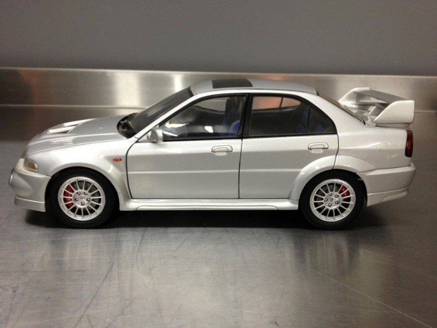 1:18 Mitsubishi Lancer Evo VI Evolution 6 Autoart (Nem BMW Mercedes