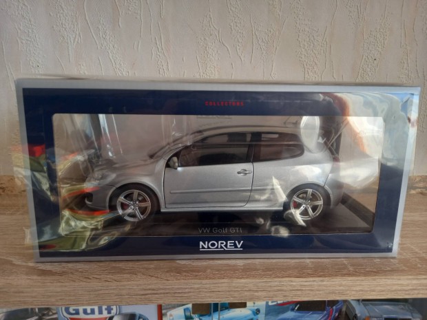 1:18 Norev Golf 5 Gti 