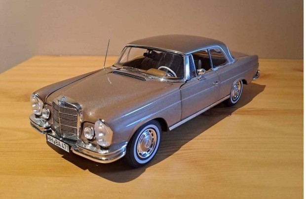 1:18 Norev Mercedes 250SE Coupe modell