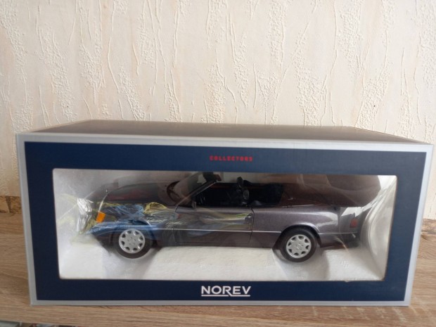 1:18 Norev Mercedes Benz 300CE 1990