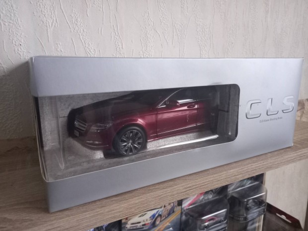 1:18 Norev Mercedes CLS S.B.