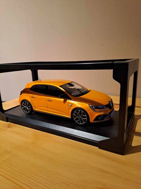 1:18 Norev Renault Megane RS modell