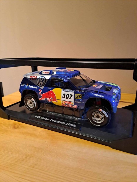 1:18 Norev VW Touareg Dakar race car modell