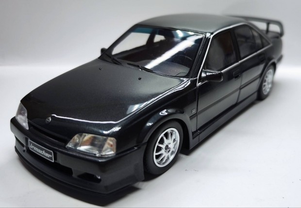 1/18 Opel Omega Evo 500 Solido kiads autmodell 