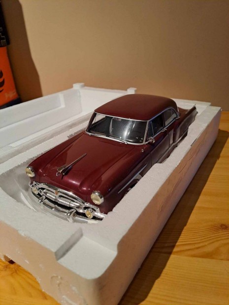 1:18 Packard Cavalier modell