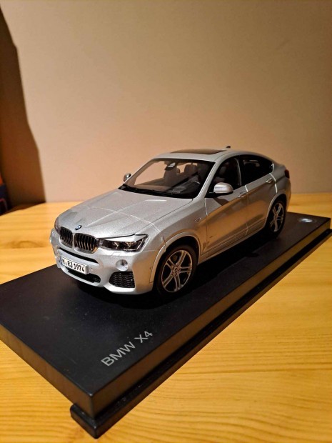 1:18 Paragon BMW X4 modell j