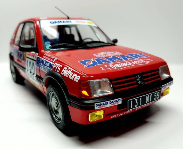 1/18 Peugeot 205 GTI Solido kiads autmodell 