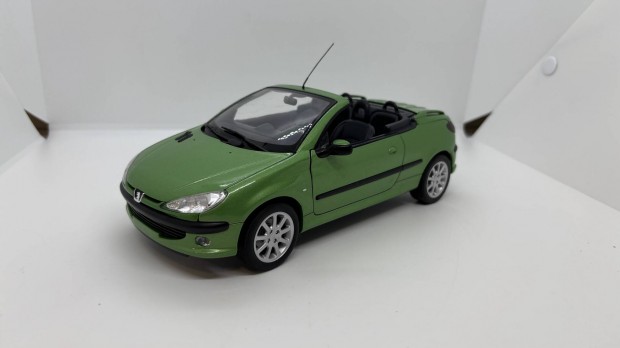 1:18 Peugeot 206 CC 