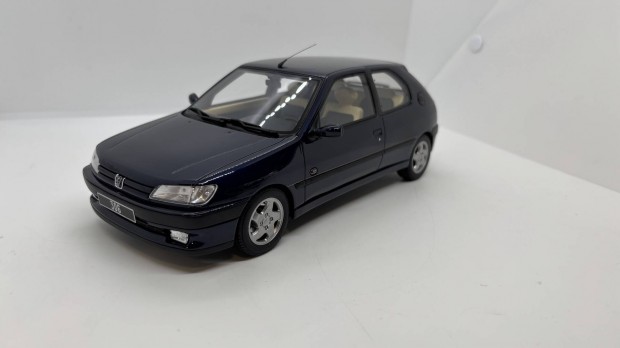 1:18 Peugeot 306 Eden Park 