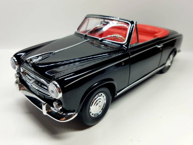 1/18 Peugeot 403 Cabriolet (1957) autmodell 