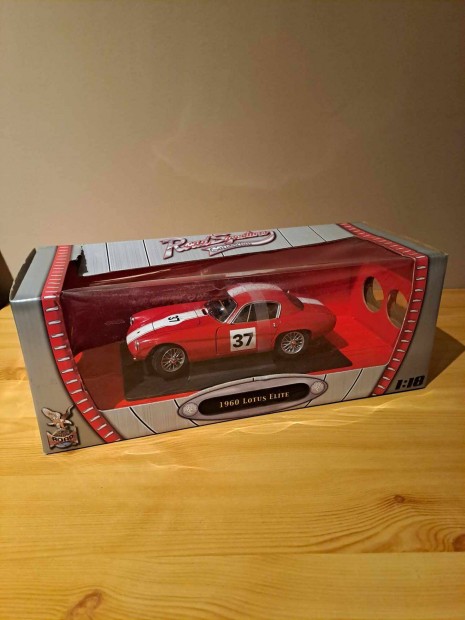 1:18 Road Signature Lotus Elite modell 1/18