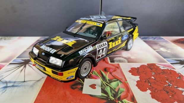 1:18 Solido Ford Sierra RS 500 DTM 1989 Modellaut