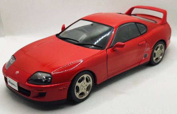 1/18 Toyota Supra MK4 Solido kiads autmodell 