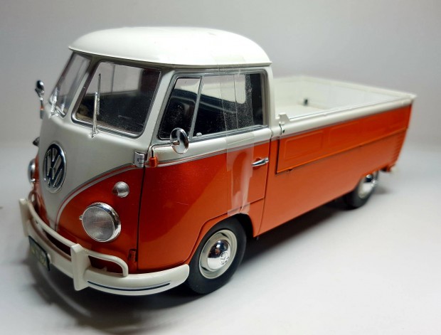 1/18 Volkswagen T1 Solido kiads autmodell 