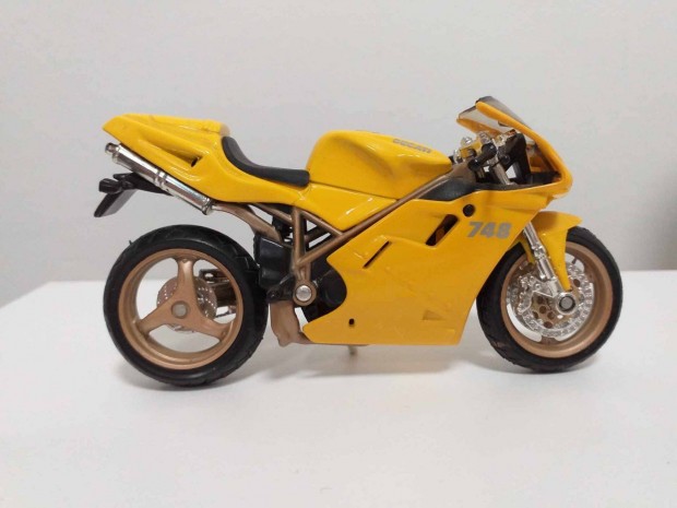 1/18 motor modell Ducati 748