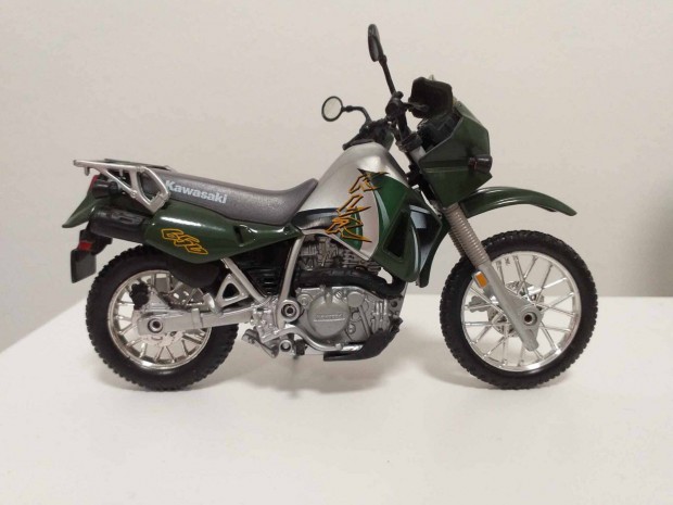 1/18 motor modell Kawasaki Klr650E Welly