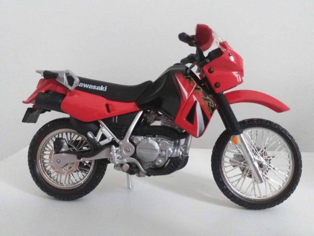 1/18 motor modell Kawasaki Klr 650E Gen II