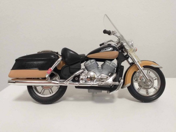 1/18 motor modell Yamaha Royal Star Deluxe Solitaire