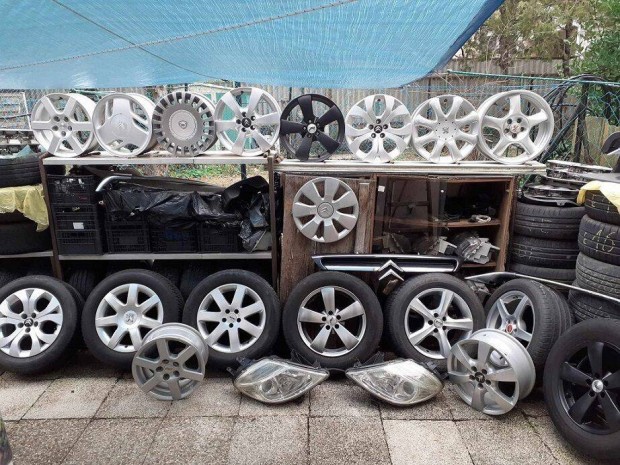 1-1db Peugeot 807, és Fiat ulysse 16", 5x98 alukerék pótlásnak