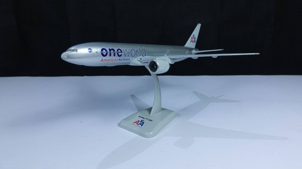 1:200 1/200 Hogan American Airlines ONE World 777-200