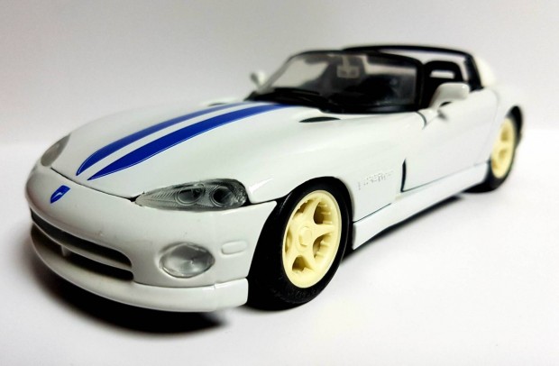 1/24 Dodge Viper RT/10 autmodell 