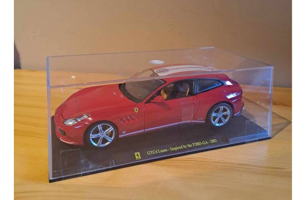 1:24 Ferrari GTC4 Lusso modell