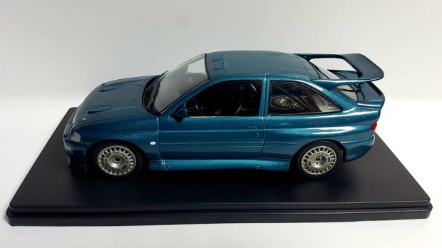 1/24 Ford Escort RS Cosworth autmodell 