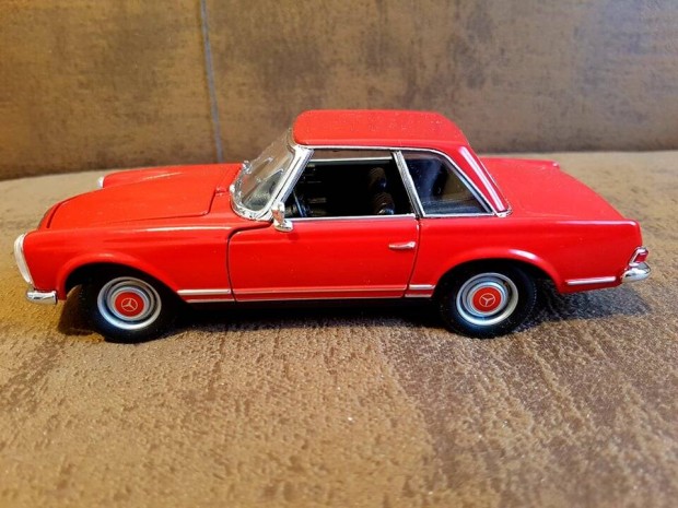 1/24 Mercedes 230SL Welly kiads autmodell 