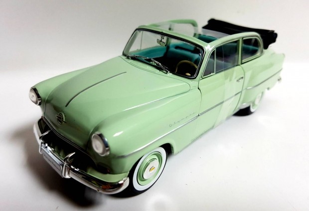 1/24 Opel Olympia Rekord Cabrio-Limousine autmodell 