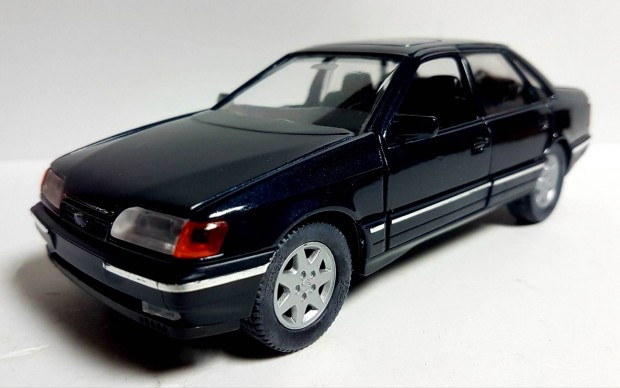 1/25 Ford Scorpio autmodell 