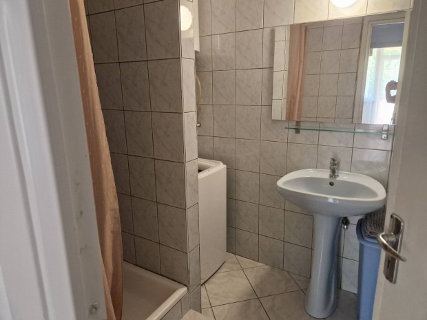 1+2 félszobás lakás kiadó Százhalombattán