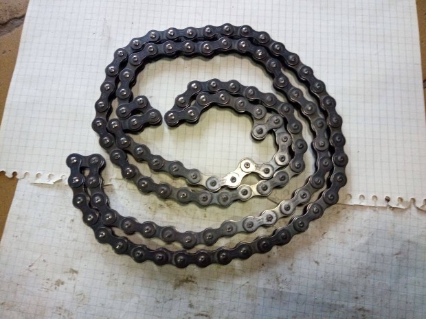 1/2x5/16 "Mátra fém" lánc 116 szemes 146cm