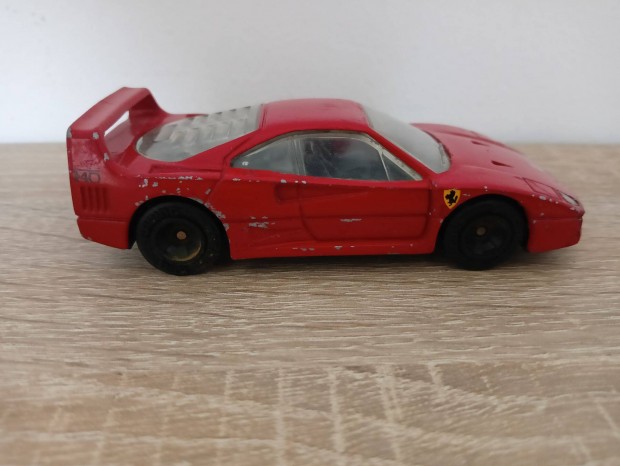 1:40 Matchbox Special Ferrari F40