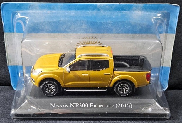 1:43 1/43 Nissan NP 300 Frontier - 2015 aranymetl