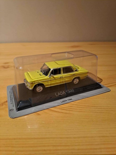 1:43 Deagostini Lada 1500 modell
