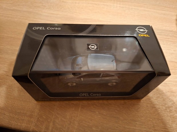 1:43 Opel Corsa 