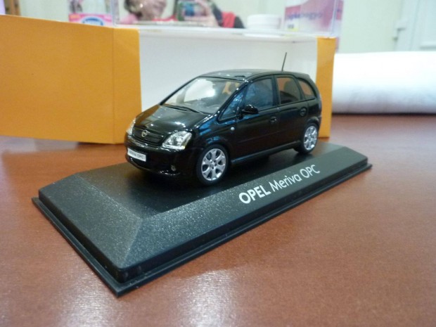 1/43 Opel Meriva modell 1:43