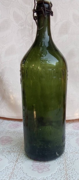 1.5l-es cmeres kristlyvizes palack Szent Lukcsfrd 