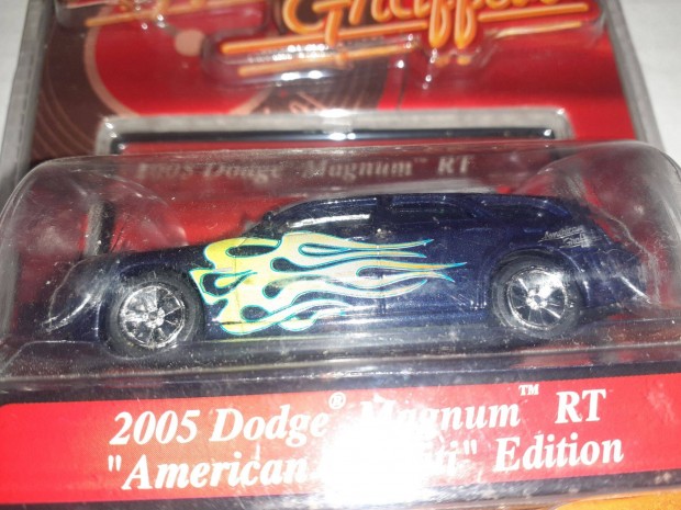 1/64 Motormax Dodge Magnum R/T American Graffity Edition