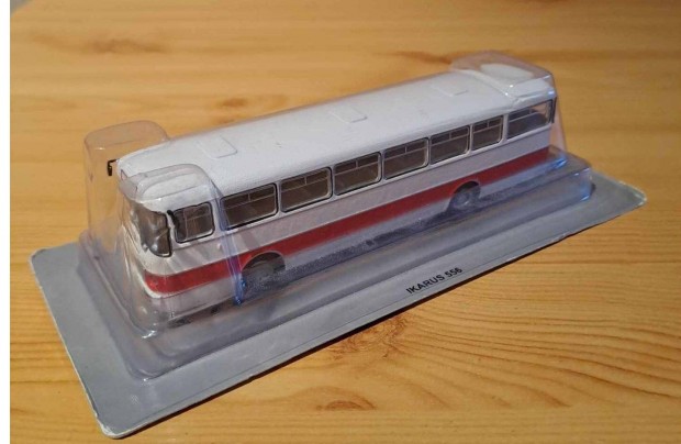 1:72 Deagostini Ikarus 556 modell