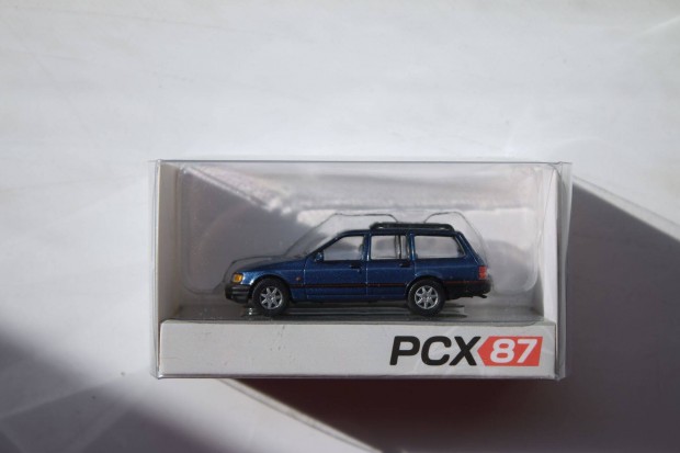 1:87 Premium Classixxs Ford Sierra Turnier modellaut