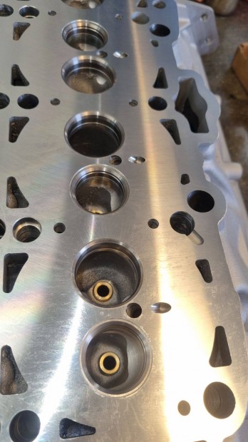 1.9 Pdtdi hengerfej eladó