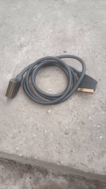 1.9m Scart kbel