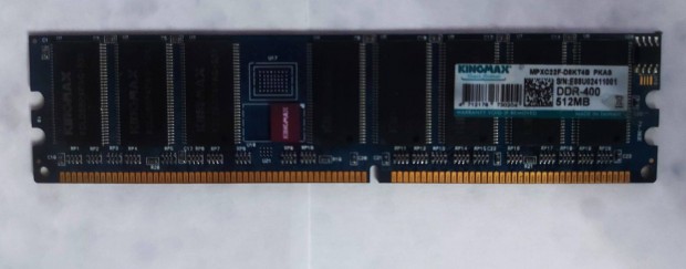 1 DB Kingmax 512 MB Mpxc22F-D8KT4B ram