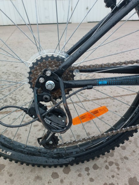 1 Év Garanciával Btwin Rockrider 500