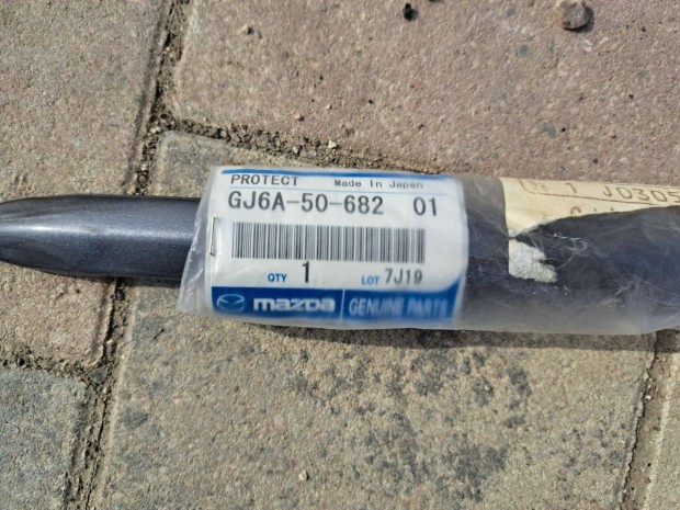 1 Mazda 6 diszléc hátsó ajtó Gyári Új