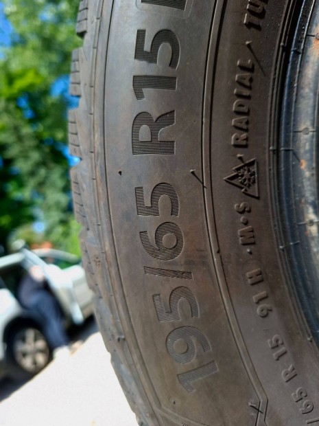 1. Barum téli gumi 195/65 R15 Dot:2819