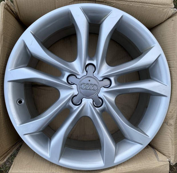 1 db Audi A3 8P 18" gyri alufelni.