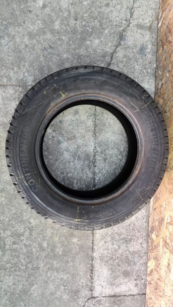 1 db CONTINETAL vanco-8 215 75 16 C NY�RI gumi 8mm 80% 8521