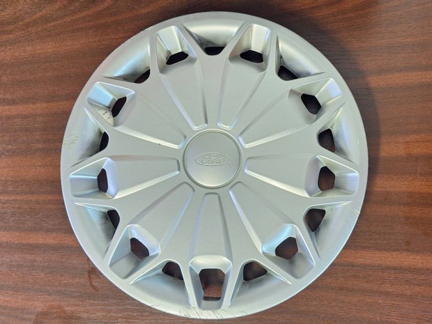 1 db Gyri Ford Tranzit disztrcsa 15 colos.mretben 